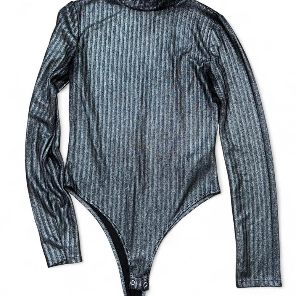 Forever 21 silver metallic bodysuit with high neck and long sleeves Size S